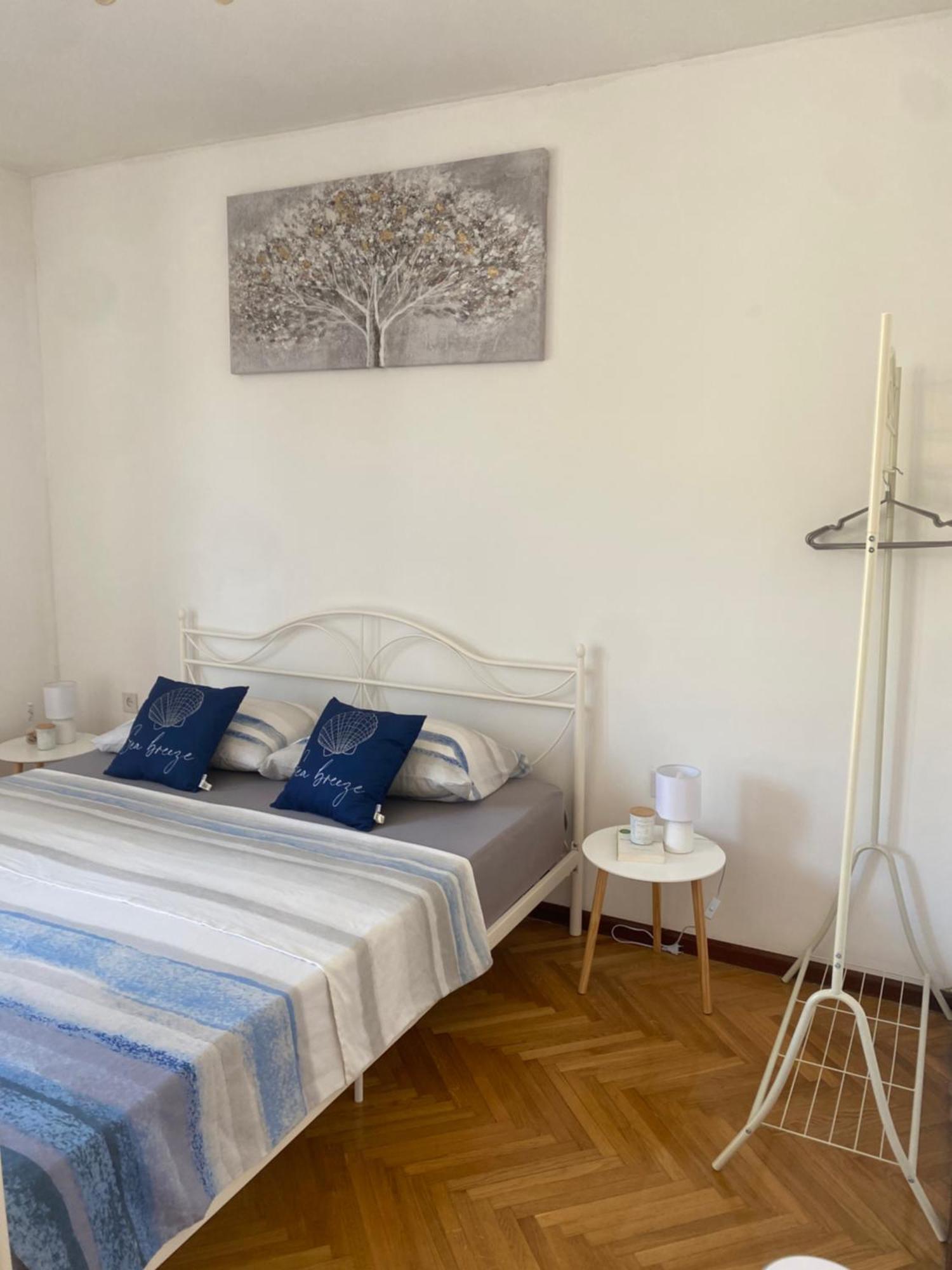 Apartment Niko - Self Check - In Split Exteriör bild